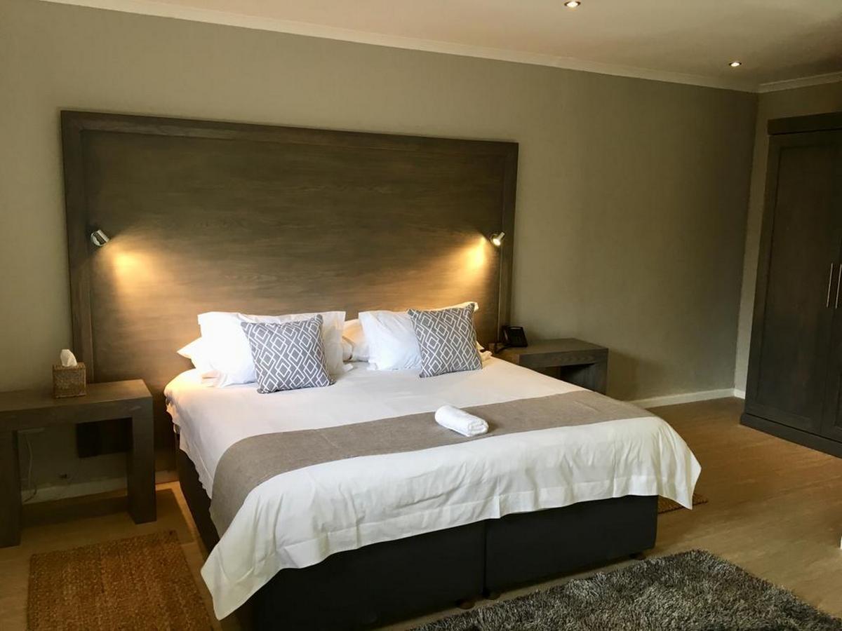 Ibhayi Guest Lodge - Lion Roars Hotels & Lodges. 포트엘리자베스 외부 사진